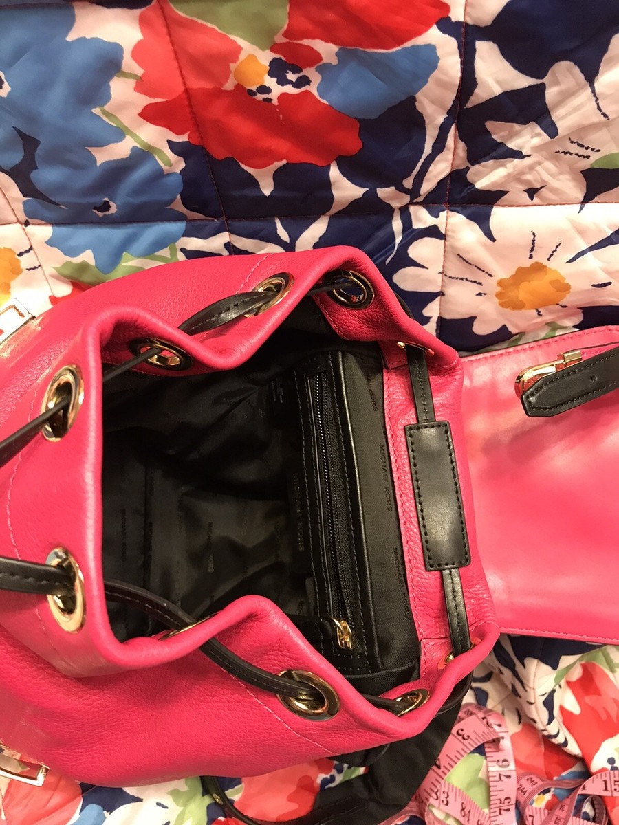 MICHAEL KORS BACKPACK Beautiful Pink & Black Pebble Leather  display picture 2