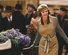* EMILY MORTIMER * signed autographed 8x10 photo * MARY POPPINS RETURNS * 2