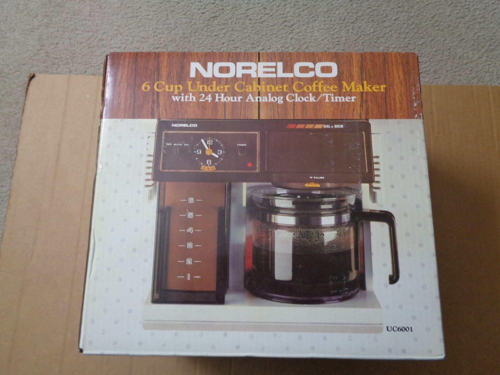 VINTAGE NORELCO 6CUP UNDER COFFEE MAKER ( 1984 UC6001