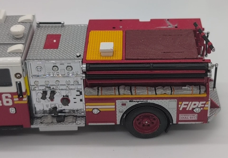 Code 3 Collectibles FDNY New York Fire Dept Truck Seagrave Pumper Engine 46 - Image 4 of 4