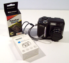 Nikon Coolpix 885 Digital Camera 3.2 MP, Tested, New Battery, Charger