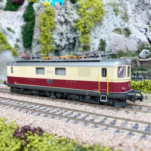 Locomotive électrique Re 4/4 I, 10 034 SBB-CFF, Ep IV digital son 3R - PIKO 9688 | Condition: Neuf