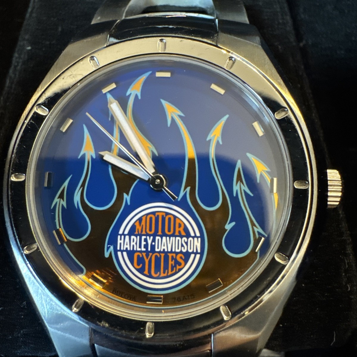 ❤︎Harley-Davidson Timepieces by Bulova 時計 Harley Davidson Bulova Watch With Blue Face With Silver 🔥 Flames
