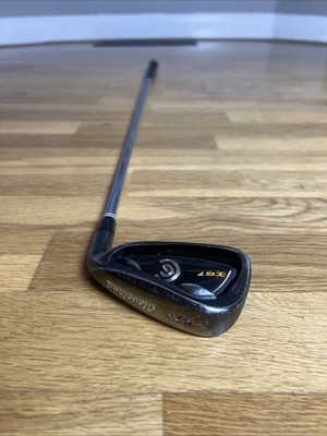 Cleveland CG7 Zip Grooves / 5 Eisen / Regular Flight Speed Schaft / Cleveland Grip