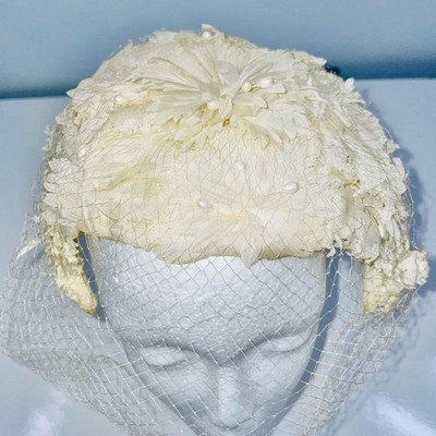 Vintage 50s 60s Crown Ivory Hat Net Floral Pearls Bridal Dance Costume Theatre Vintage 50s 60s Crown Ivory Hat Net Floral Pearls Bridal  main image 3