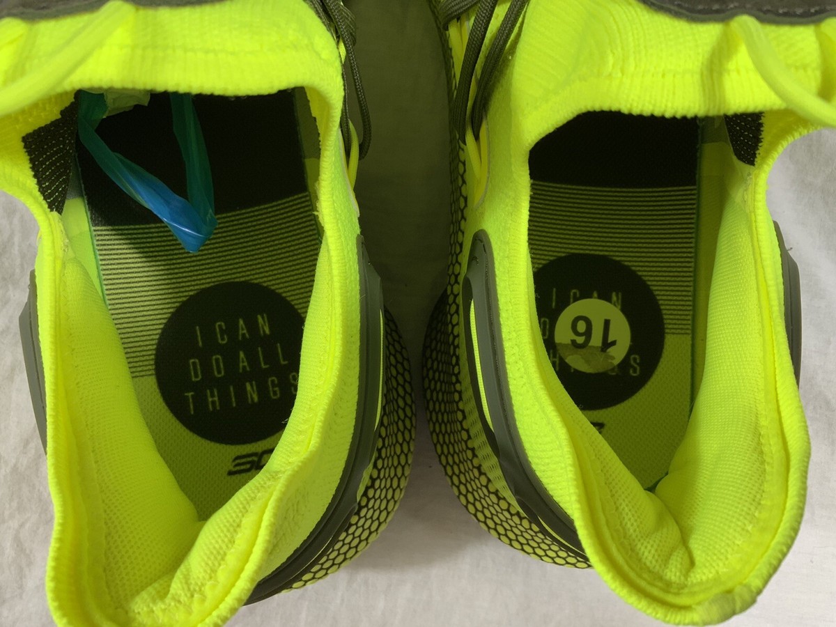 UNDER ARMOUR CURRY 6 'COY FISH' NEON YELLOW RARE COLLECTORS UNDER ARMOUR CURRY 6 'COY FISH' NEON YELLOW RARE COLLECTORS