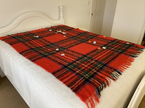 Laconia Pure Aussie Mohair Fringed Afghan Throw Blanket 180 cm x 130 cm Repaired - Picture 3 of 11