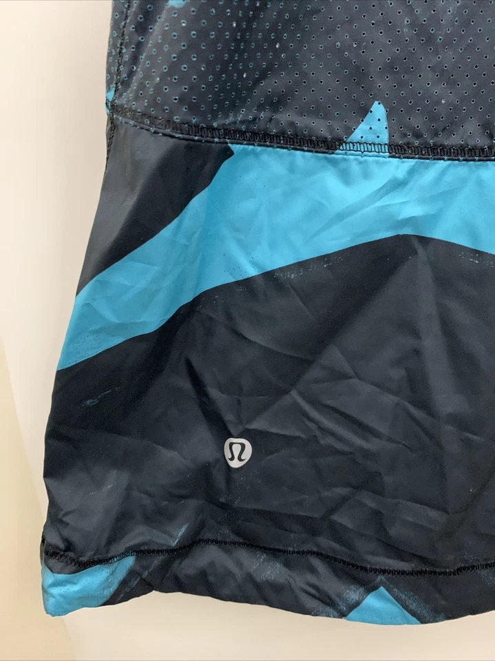 Lululemon Pack-It Vest NWT Size 4 BSSX Blue  Hood Zips Into Collar - Image 4 of 4