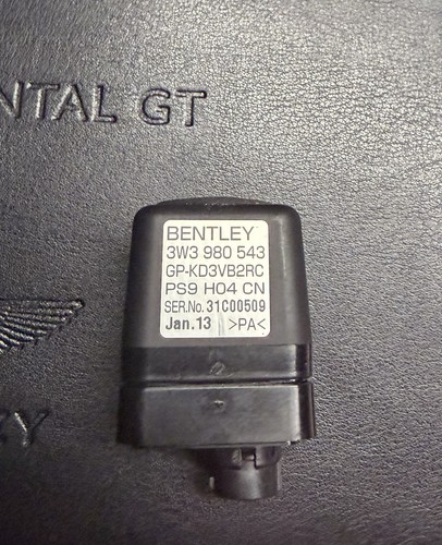 Bentley Continental GT 2011-2018 Rear Parking camera P/N 3W3980543 Photo - $179