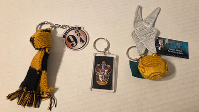 Harry Potter Keyring Lot of 3/Golden Snitch/Gryffindor Crest/Platform 9 3/4