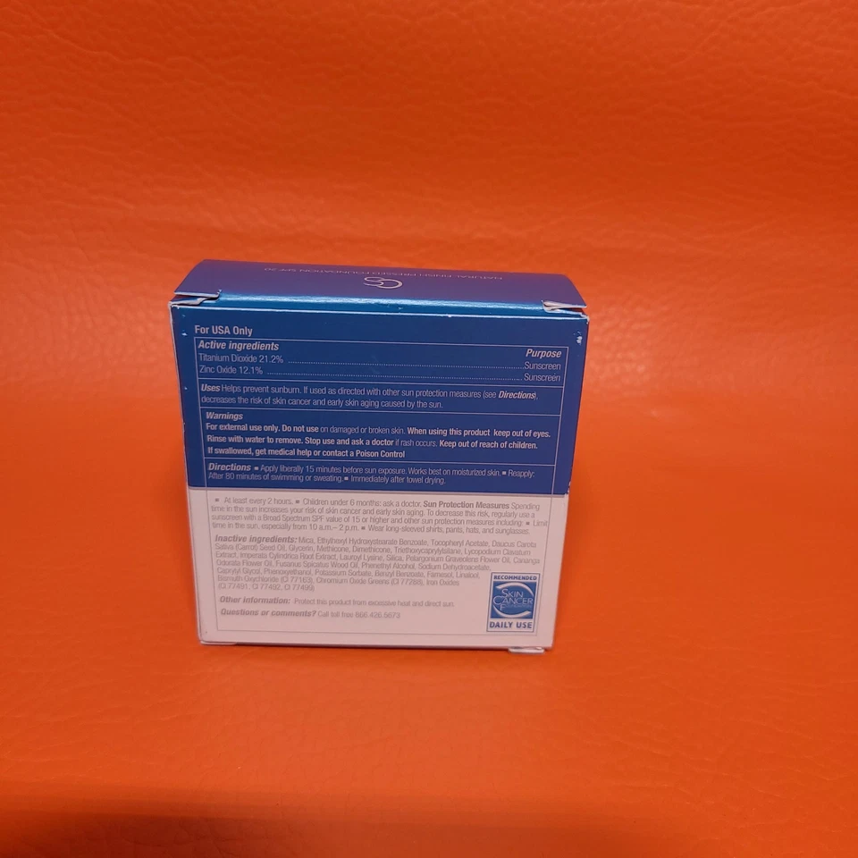 Colorescience Natural Finish Pressed Mineral Foundation SPF 20 Medium Bisque 12g - Image 2 of 4