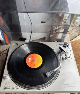 Technics SL 1200 First Model Direct Drive Player System Turntable working used