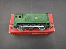 Triang Hornby R152 shunter BR green, 0-6-0 good condition 13005 boxed