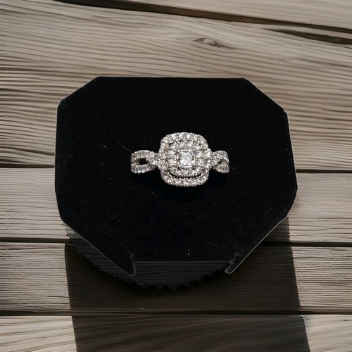 Brilliance Fine Jewelry 1.00 CTTW Lab Grown Diamonds. Princess Size 7 w/ Cert