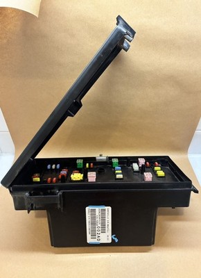 2008 09 DODGE RAM 2500 3500 FUSEBOX TIPM INTEGRATED POWER MODULE OEM P68028003AD
