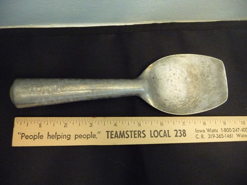 Vtg Aluminum The ZEROLL The Original Ice Cream Scoop Spade - Toledo, OH USA