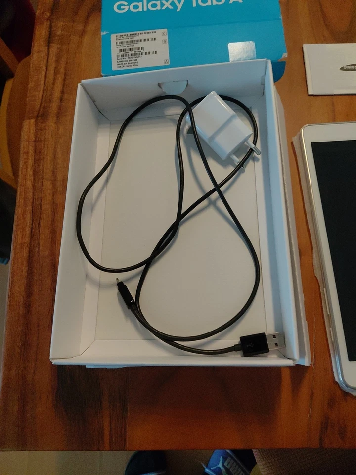 Samsung Galaxy Tab a T555N 9,7 Zoll LTE Tablet-PC 16 GB Weiß - Bild 4 von 4