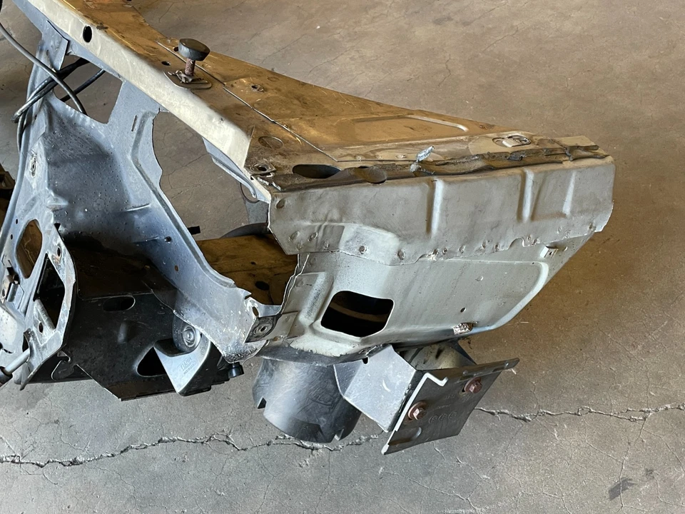 1987-1992 Cadillac Allante Front Radiator Core Support Frame 4.5L 1601 OEM - Image 3 of 4