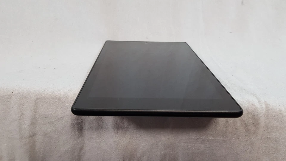 Amazon sg98eg Kindle Fire HD 8 5th Generation Tablet - Image 3 of 4