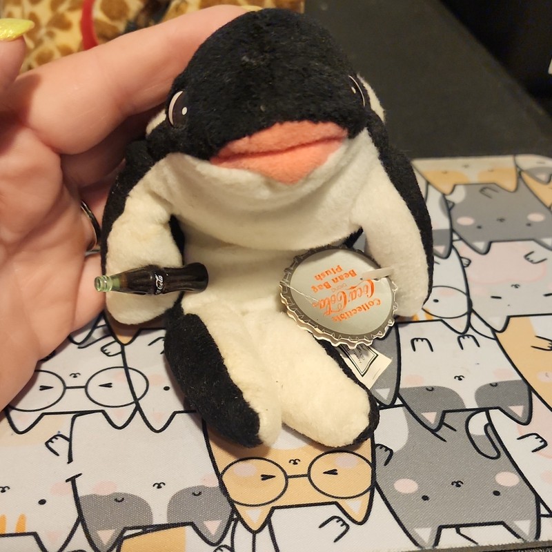Coca-Cola Mini Plush Penguin Bean Bag w/ Bottle Cap Tag 1997 MPN 0137