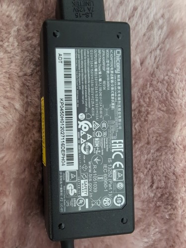 Genuine 45W USB-C AC Power Supply Adapter Chicony A18-045N1A 20V 2.25A OEM - Picture 3 of 5