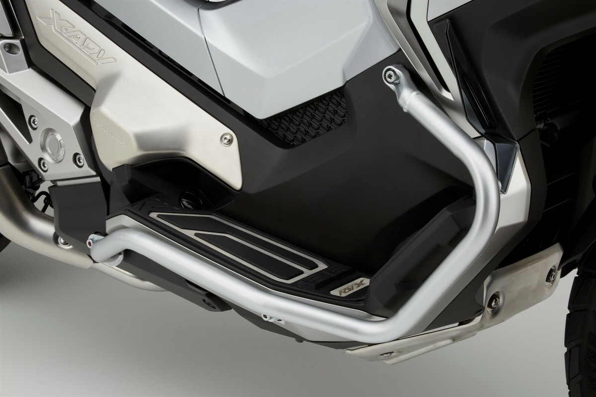 HONDA純正X-ADVフロアパネル08F70-MKH-D00ステップボード ホンダ Honda(ホンダ) フロアパネル 08F70-MKH-D00 : 八百万堂