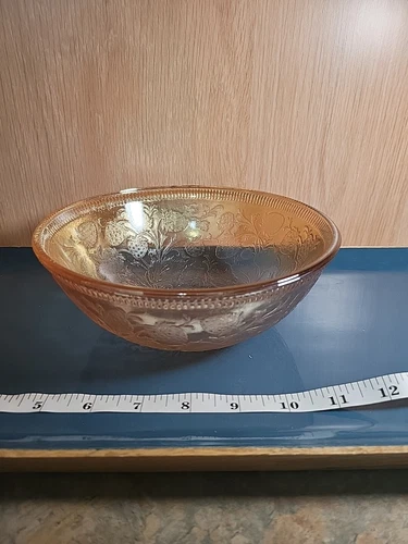 Vintage Iridescent Cherry Berry Depression Glass Bowl, Us Glass, 1930s. 7.25"