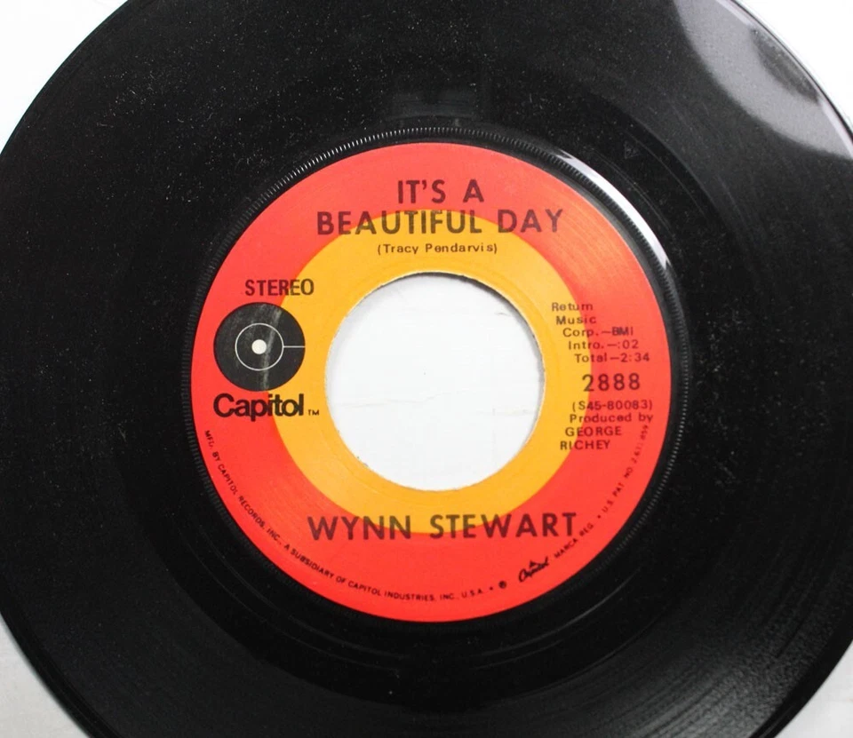 Country 45 Wynn Stewart - Prisoner on The Run / It'S A Beautiful Day on Capitol - Image 2 of 2