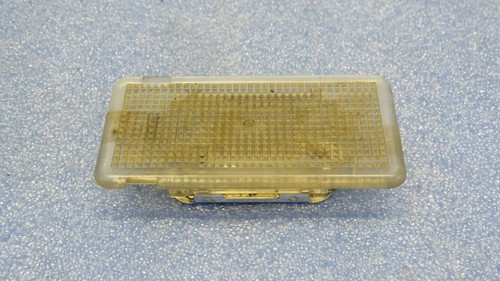 BMW E39 E60 E61 E38 E63 E64 - Innenraum Innenleuchte Leuchte 8360588 63318360588