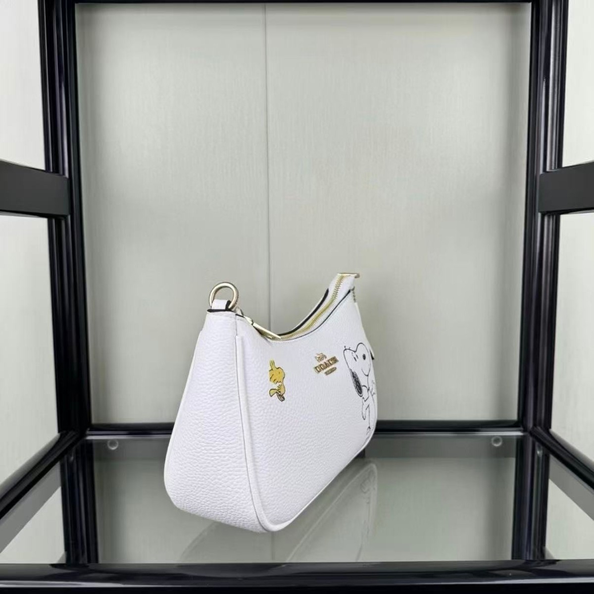 COACH x PEANUTS Teri Shoulder Bag Snoopy Chalk Multi CBJ76 Outlet