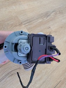 Haier Waschmaschine Ersatzteil HW90-B14959 Ablaufpumpe