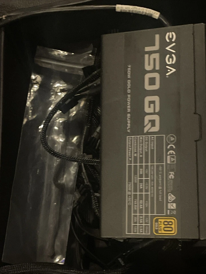 EVGA 750 GQ 750 W  Power Supply (210-GQ-0750-V1) - Image 3 of 4