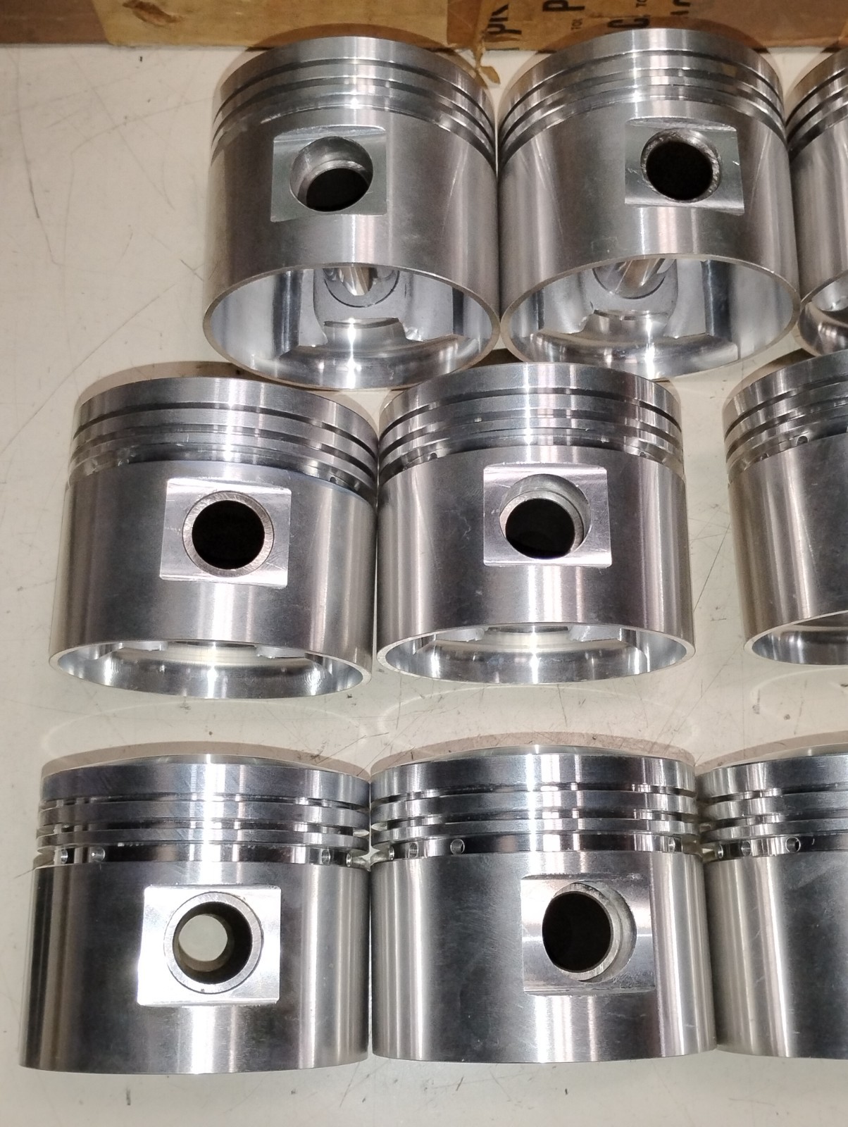 Ferrari 330 Engine Pistons_Piston Rings_GTC_GTS_2+2_Venolia_NEW_3.148 Bore