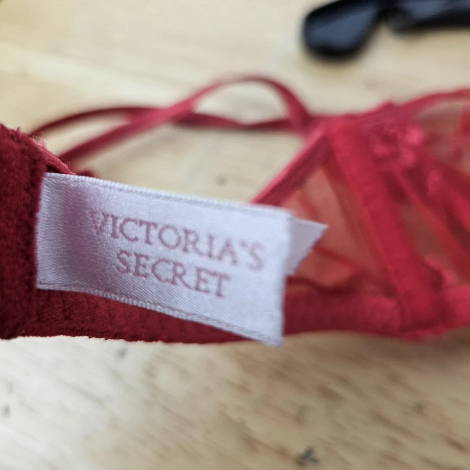 Vintage Y2K Victoria's Secret Red Bow Floral Embroidered Mesh Bra 34B Unlined - Image 2 of 4