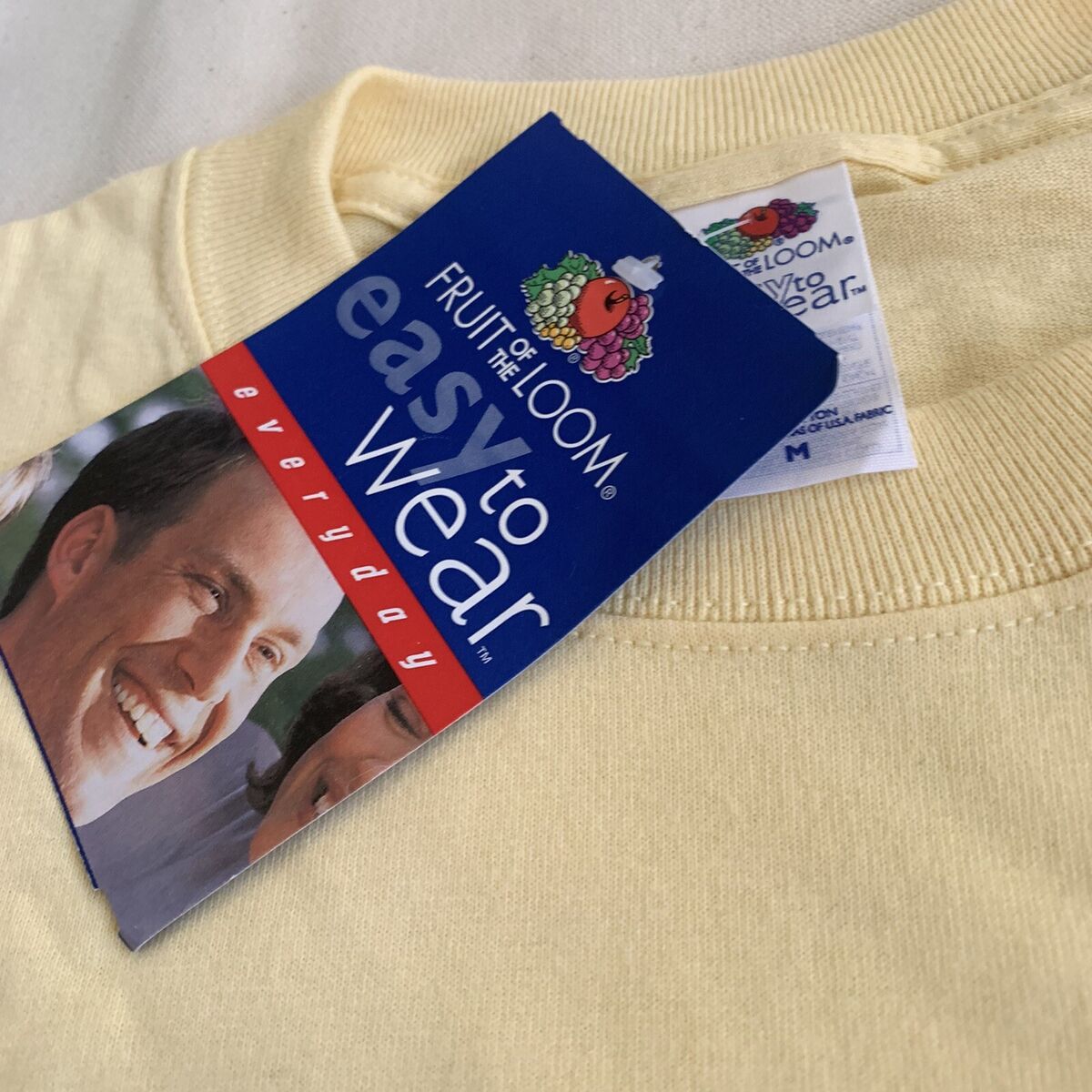 New Vintage 1999 Fruit Of The Loom 100% Cotton USA Flag T New Vintage 1999 Fruit Of The Loom 100% Cotton USA Flag T