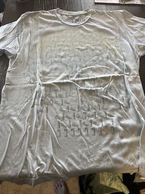True Love False Idols Blue Graphic T-shirt Size Medium 