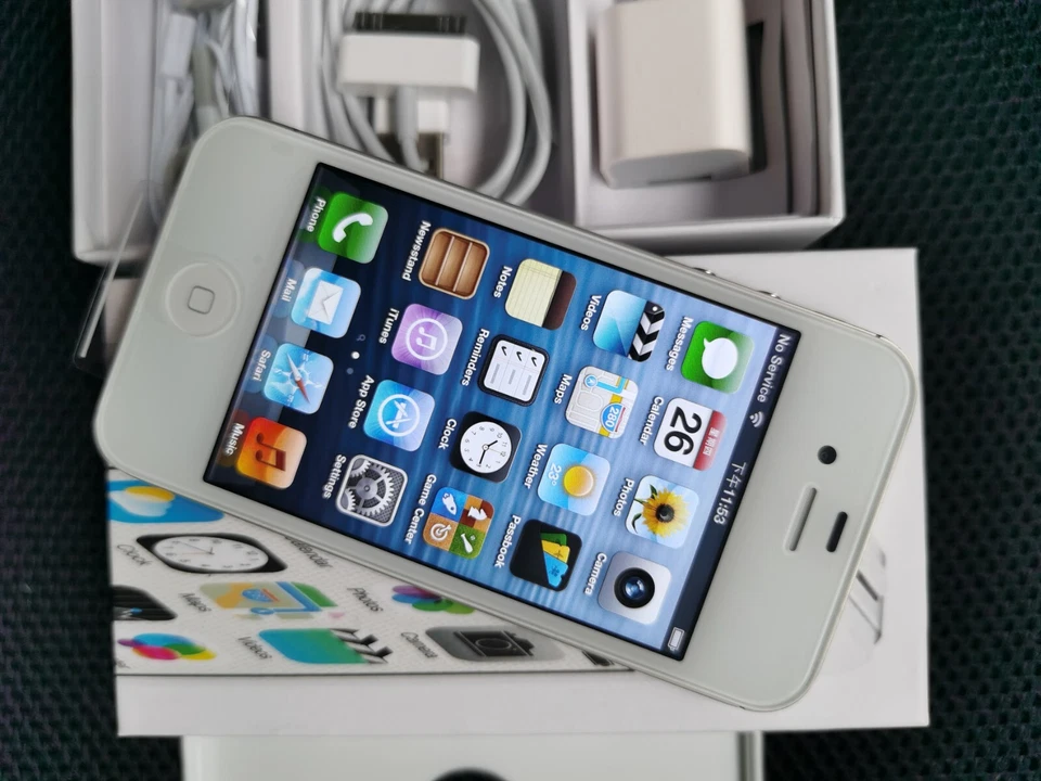 Working Grade A Apple iPhone 4s 8/16/32/64GB Black/White UNLOCKED ALL country - Image 4 of 4