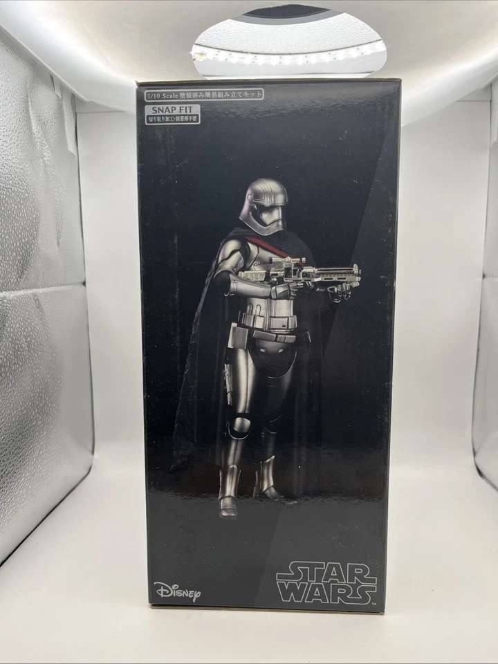 KOTOBUKIYA STAR WARS CAPITÃO PHASMA ESTATUETA ARTFX+ - Imagem 3 de 4