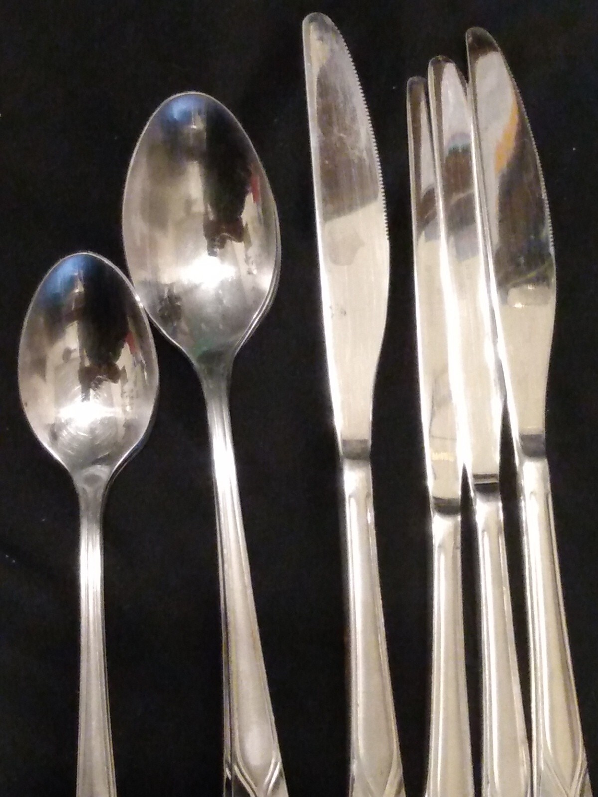 17 Pc Cambridge Silverware Set Spoons Forks Knives eBay