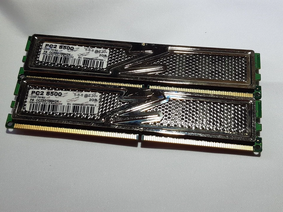 ✔️OCZ OCZ2G10664GK 4GB (2 X 2GB) DDR2 1066MHz DIMM PC2-8500U PC RAM MEMORY 5-6-6 - Image 2 of 4