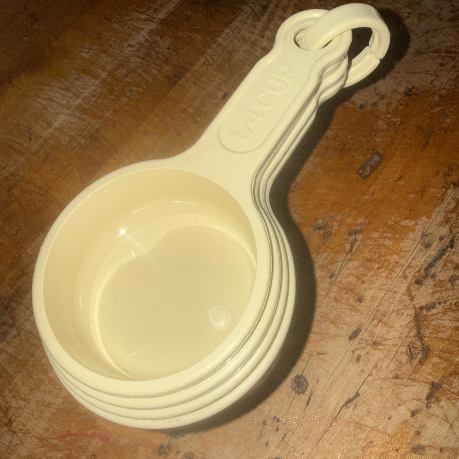 Set of 4 Vintage King Kraft Almond Measuring Cup