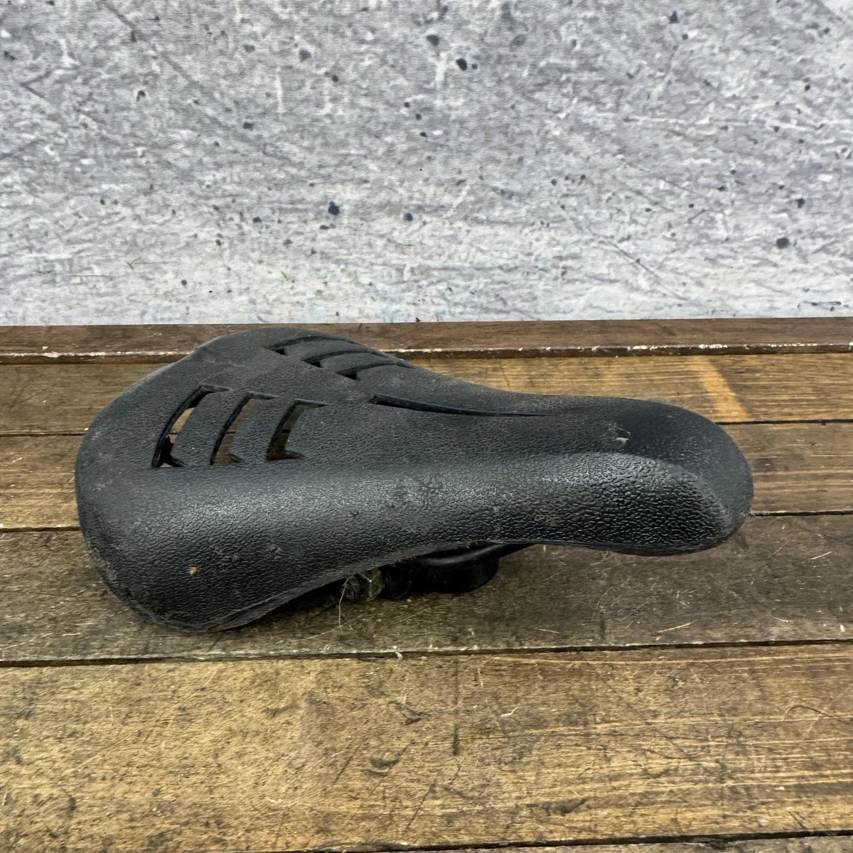 Gt Bmx Seat in Bicycle Saddles for sale | eBay UK