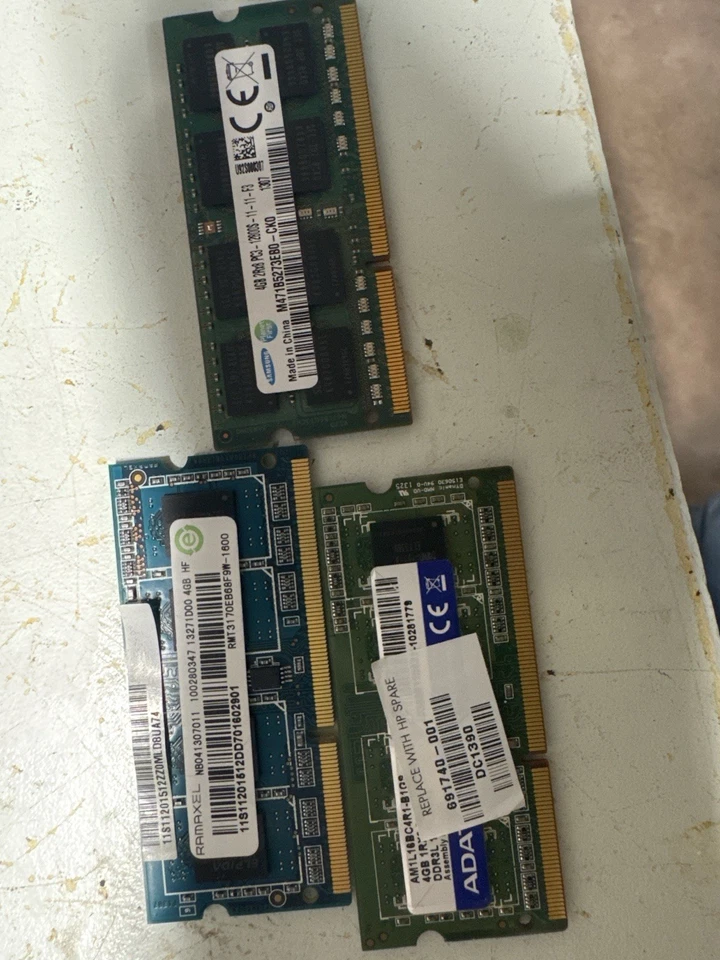 Lot RAM SO-DIMM DDR3 & DDR2 – 3×4GB + 4×2GB + 2×1GB + 2×512MB (11 barrettes) - Photo 2/3