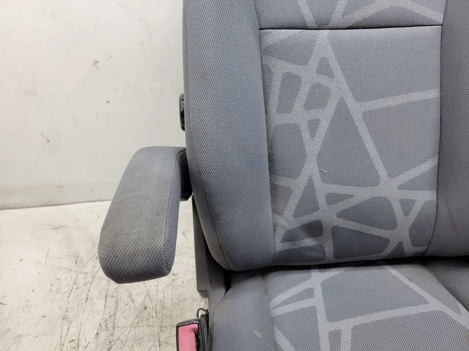 2010 2011 2012 年 2013 福特 Transit CONNECT DRIVER 前座灰色 9T1Z5861019A — 第 4/4 张图片