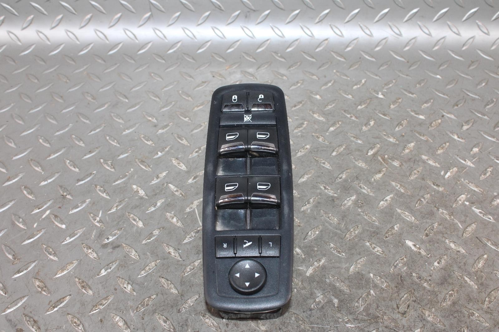 Maserati Ghibli 2014-2019 Left Door lock switch P/N 670025406