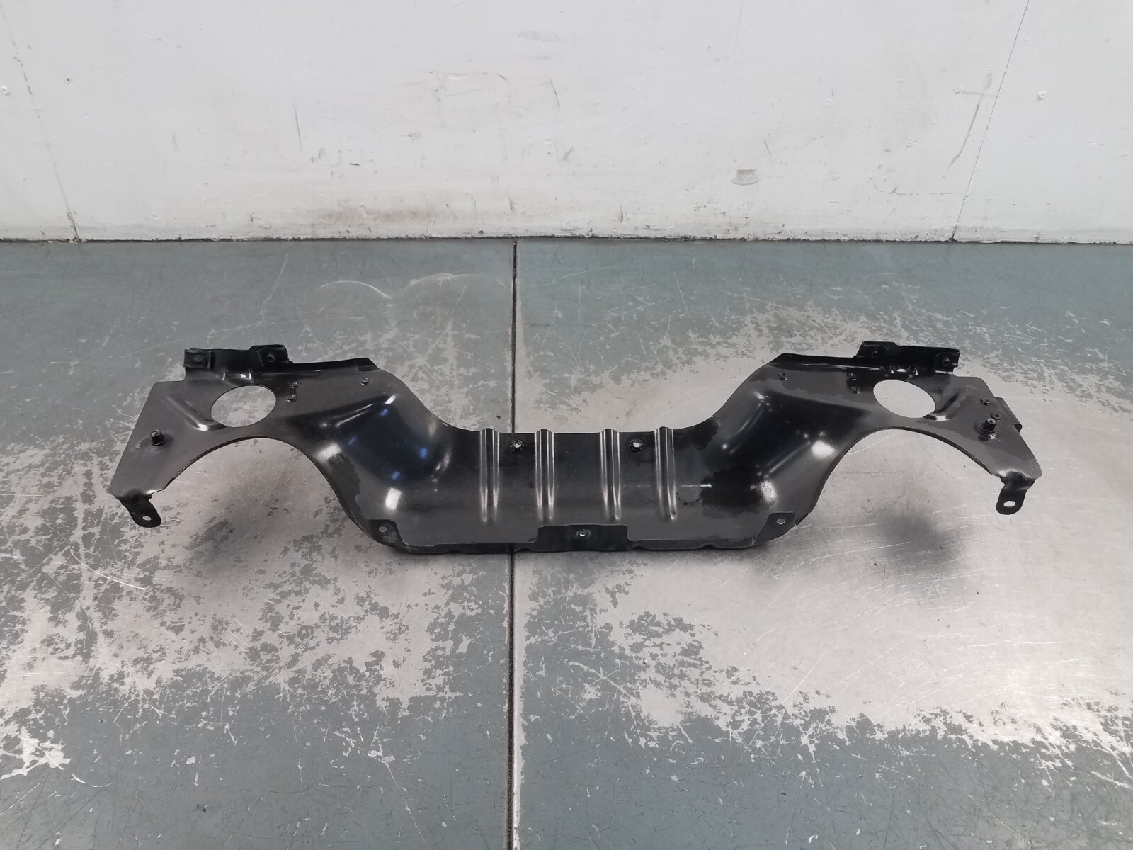 2021 McLaren 765LT Front Metal Support Bracket #5537 C7