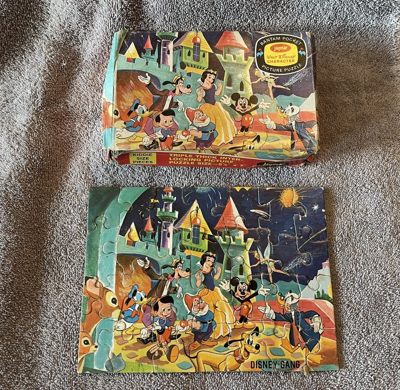 Vintage Disney Bantam Pocket Puzzle “Walt Disney Gang” Picture Good 1960’s Box