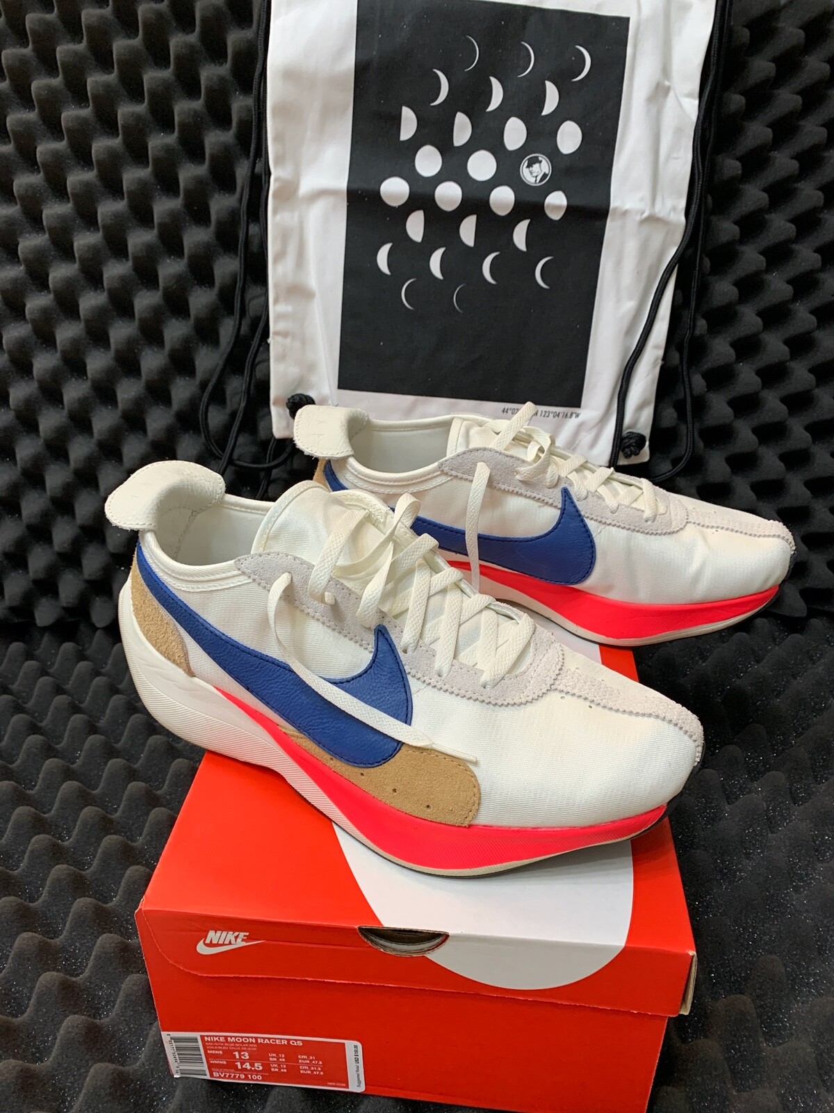 nike moon racer sail solar blue