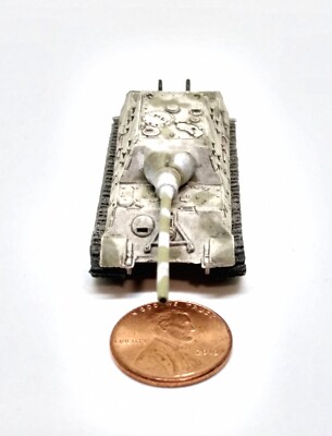 Takara 1/144 World Tank Museum 5. German Jagdtiger. In Winter