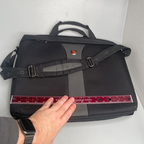 Swiss Army Wenger Laptop Sleeve 16" Black, Checkpoint Friendly, EUC - Picture 15 of 16